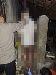 Polsek Gunung Labuhan Olah TKP Peristiwa Diduga Bunuh Diri di Suka Negeri
