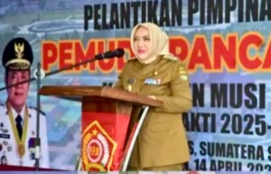Bupati Musi Rawas Hj Ratna Machmud menghadiri pelantikan Pemuda Panca Marga (PPM) Kabupaten Musi Rawas