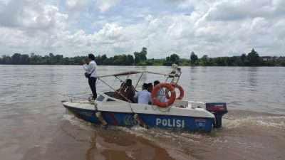Patroli ke Sungai Kapuas, Polres Sekadau Pastikan Tidak Ada Aktivitas PETI